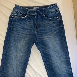 DL1961 mid-rise jean